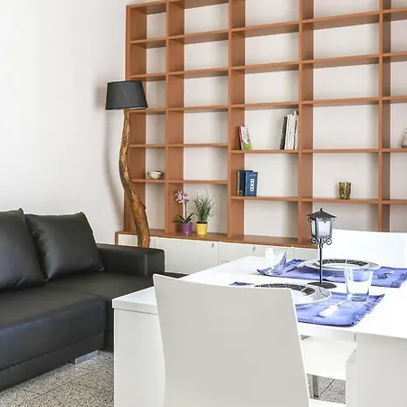 Guestfriendly 301 - Del Piero 10 Studio's